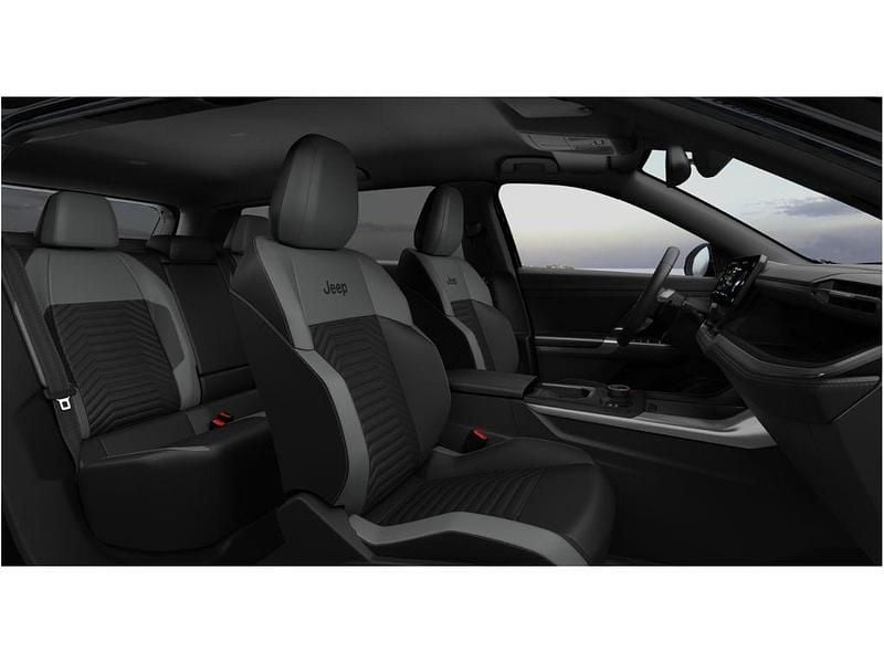 Neu Jeep Compass 145 PS (106 kW) 2026 Schwarz SUV