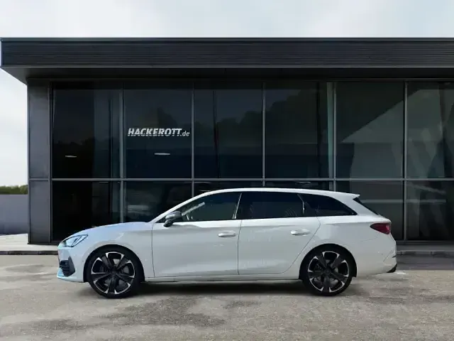 Gebraucht Cupra Leon VZ 301 PS (221 kW) 2024 Weiss Kombi