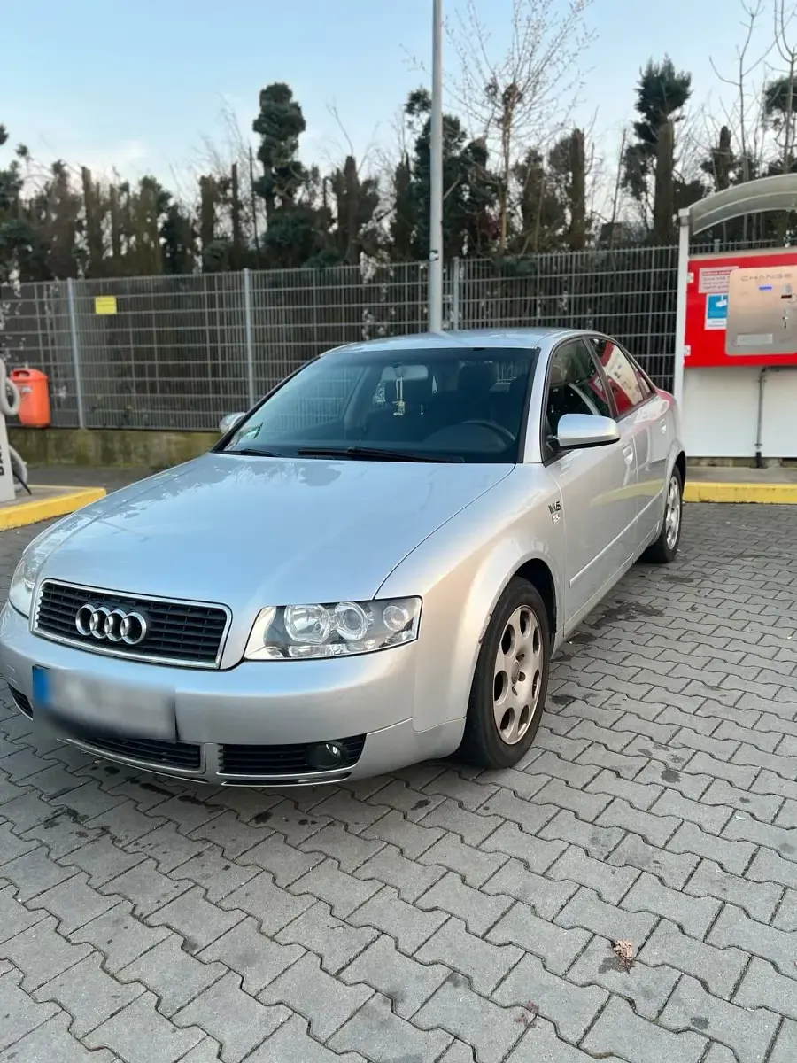 Gebraucht Audi A4 131 PS (96 kW) 2004 Grau Limousine