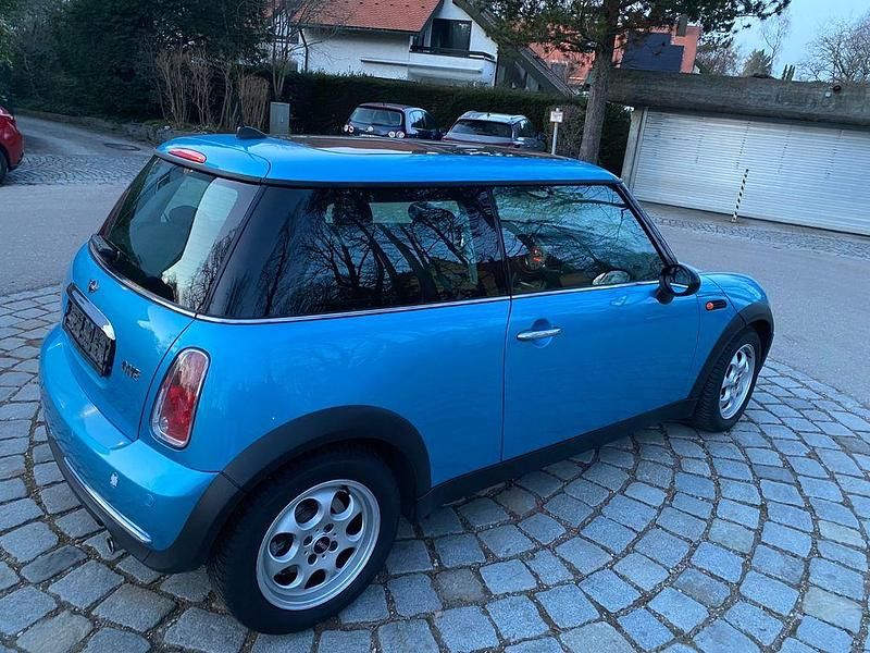 Gebraucht Mini ONE 90 PS (66 kW) 2005 Blau Kleinwagen