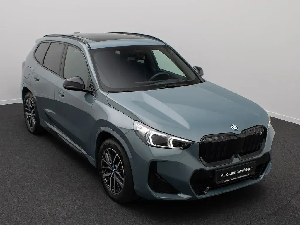 Gebraucht BMW iX1 M Sport 225 kW (306 PS) 2023 Grün SUV