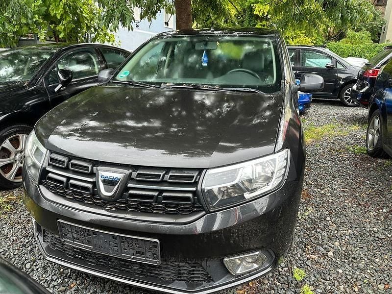 Schwarz Gebraucht 2018 Dacia Sandero Essentiel Kleinwagen | 2.200 € (Superpreis) - Bild 1/4