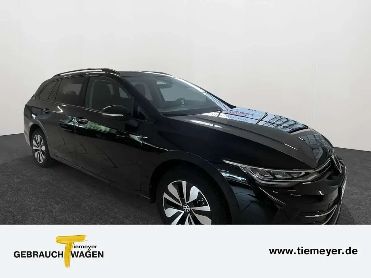 Gebraucht VW Golf VIII Goal 116 PS (85 kW) 2024 Grenadillschwarz metallic Kombi