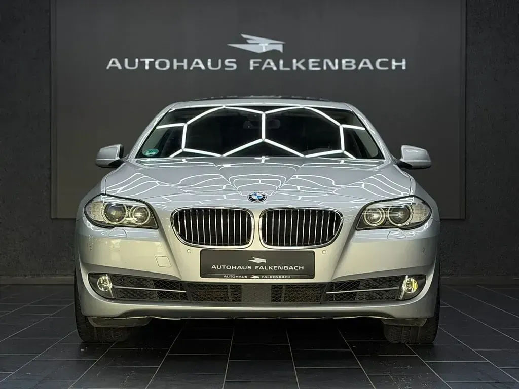 Gebraucht BMW 525 Performance 204 PS (150 kW) 2011 Silber Limousine