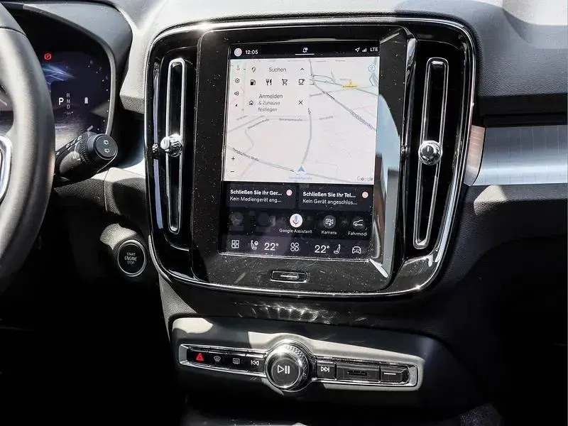 Gebraucht Volvo XC40 Core 163 PS (119 kW) 2024 Weiß SUV