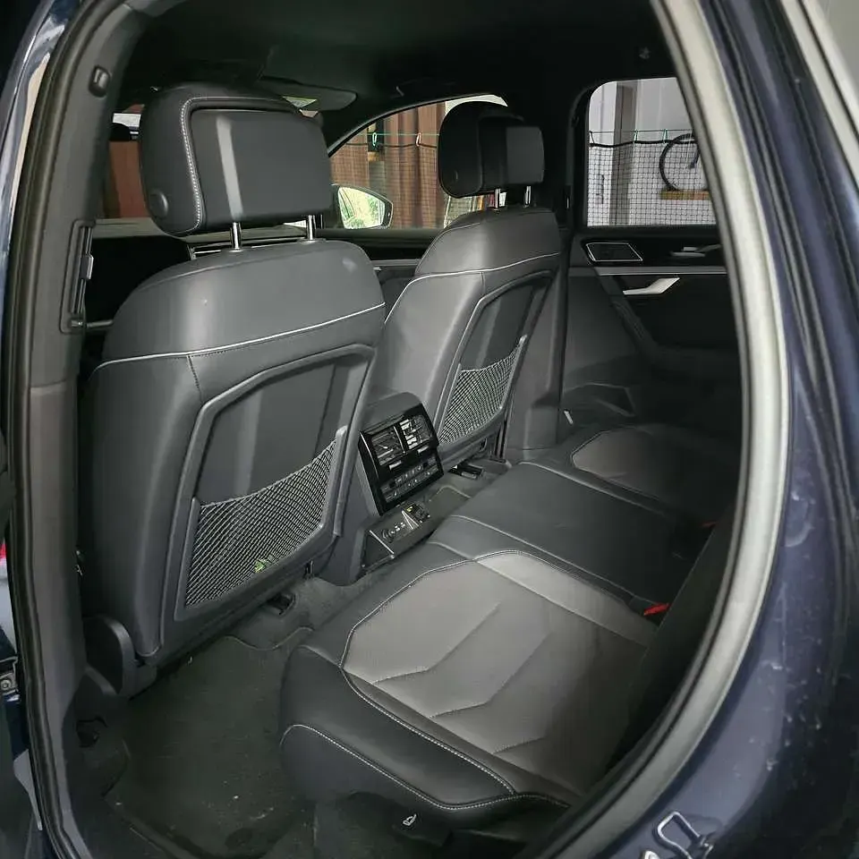 Second-hand VW Touareg Elegance 286 CP (210 kW) 2023 Albastru SUV