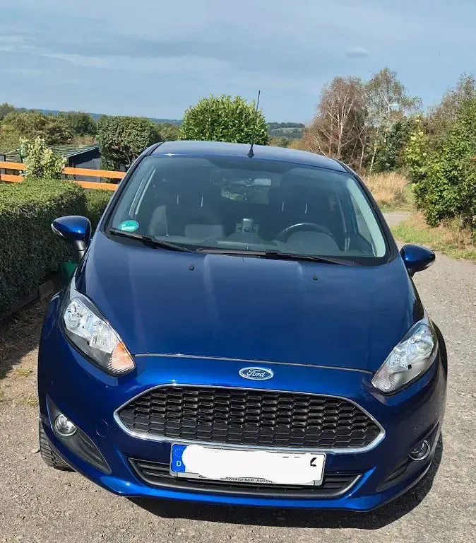 Gebraucht Ford Fiesta 80 PS (58 kW) 2017 Blau Kleinwagen