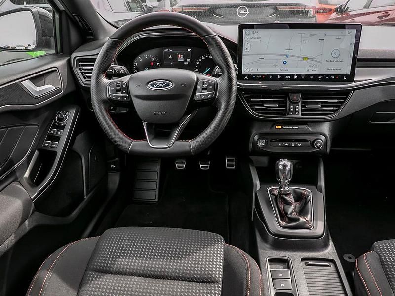Używany Ford Focus ST-Line 125 KM (91 kW) 2024 Biały Kombi