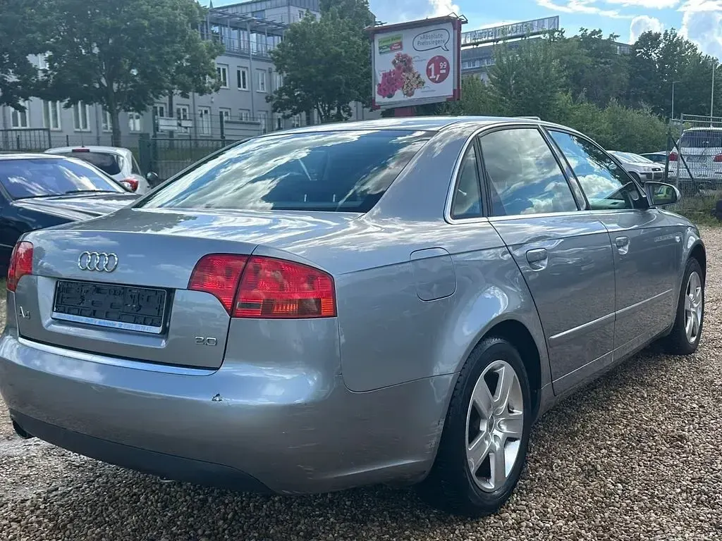 Gebraucht Audi A4 131 PS (96 kW) 2005 Grau Limousine