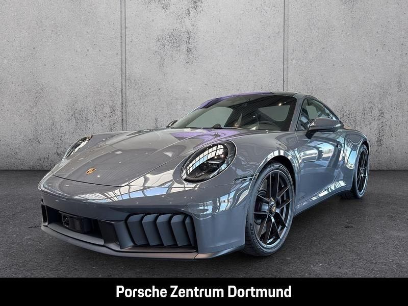 Grau Neu 2025 Porsche 911 Carrera GTS Coupé | 213.819 € (Teuer) - Bild 1/4