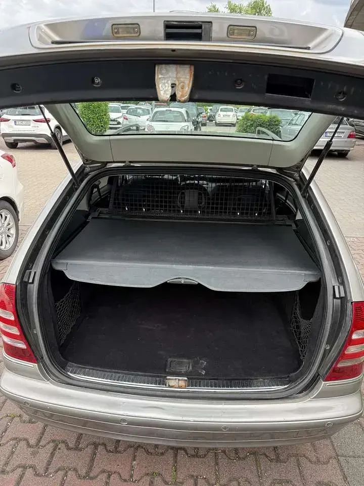 Gebraucht Mercedes C200 Avantgarde 163 PS (119 kW) 2005 Kombi