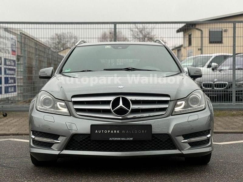 Gebraucht Mercedes C300 AMG line 231 PS (169 kW) 2011 Silber Kombi