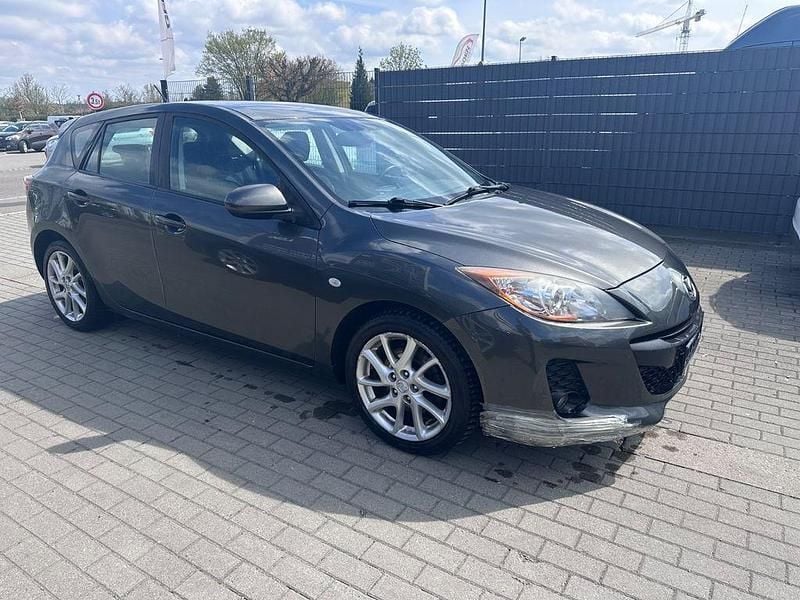 Grau Gebraucht 2012 Mazda 3 Edition Limousine | 1.900 € (Superpreis) - Bild 1/4