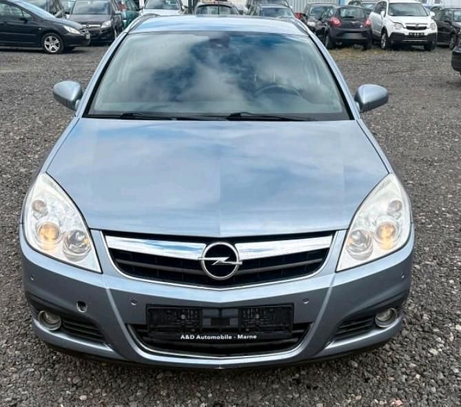 Gebraucht Opel Signum 155 PS (114 kW) 2006 Silber Kleinwagen
