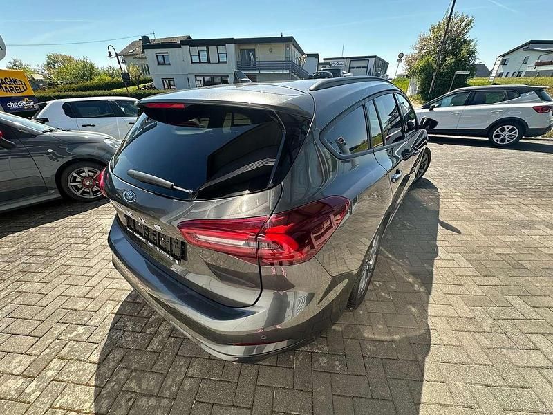 Usata Ford Focus ST-Line 155 CV (114 kW) 2024 Grigio Station wagon