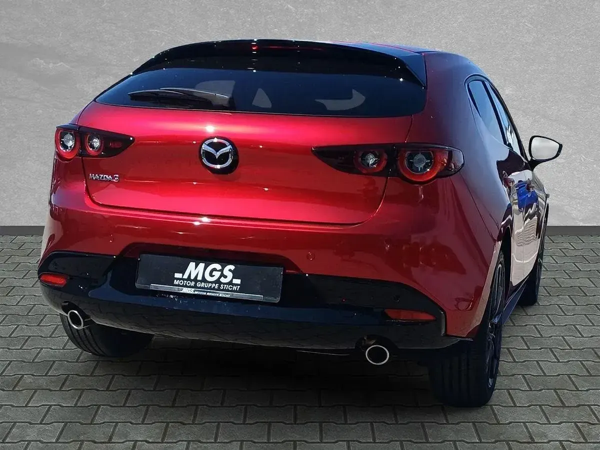 Neu Mazda 3 Homura-Line 140 PS (102 kW) 2026 Soul red crystal Limousine
