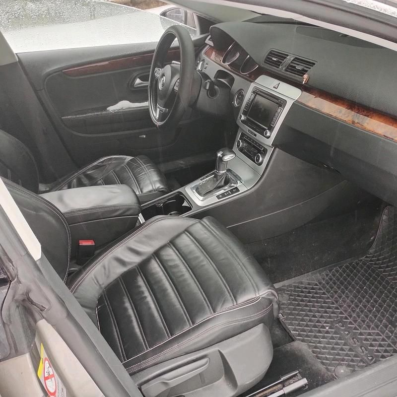 Gebraucht VW Passat 170 PS (125 kW) 2008 Braun Coupé