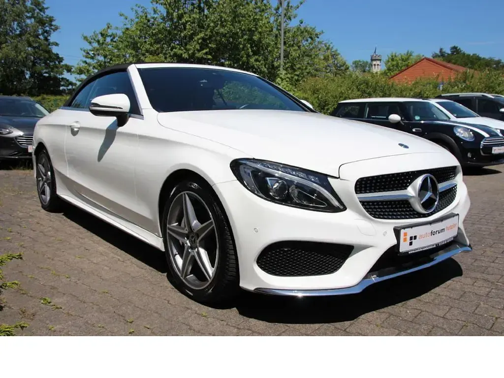 Gebraucht Mercedes C180 AMG line 156 PS (114 kW) 2017 Weiß Cabrio