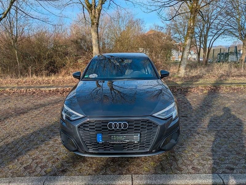 Gebraucht Audi A3 Edition .1 150 PS (110 kW) 2020 Grau Limousine