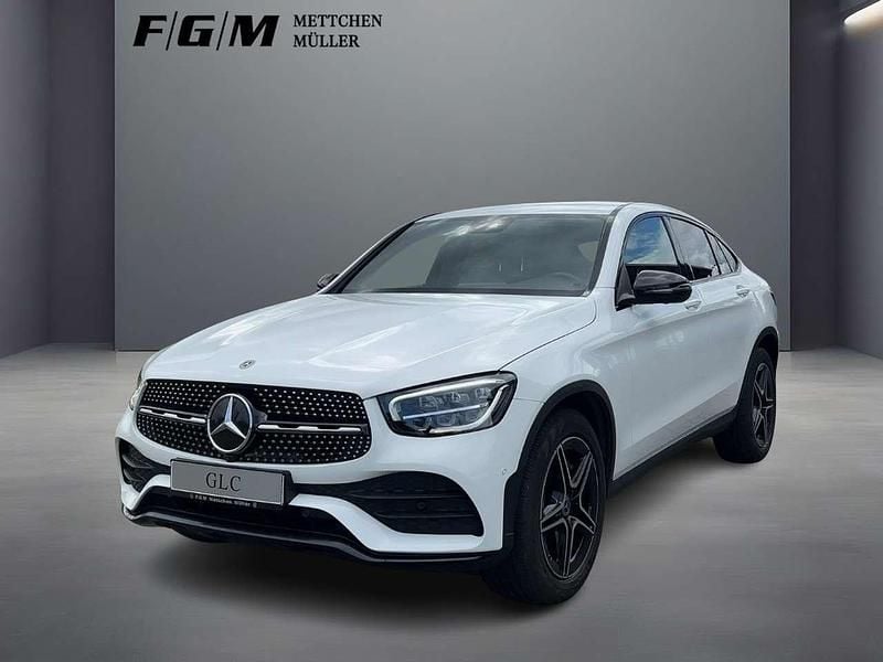 Polarweiß Gebraucht 2022 Mercedes GLC200 AMG line SUV | 41.970 € (Fairer Preis) - Bild 1/4