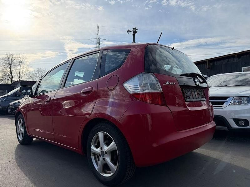 Gebraucht Honda Jazz Comfort 99 PS (72 kW) 2009 Rot Kleinwagen