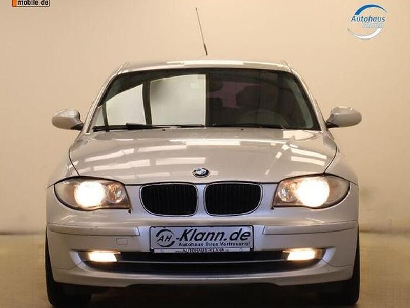 Gebraucht BMW 118 Advantage 143 PS (105 kW) 2009 Silber Kleinwagen