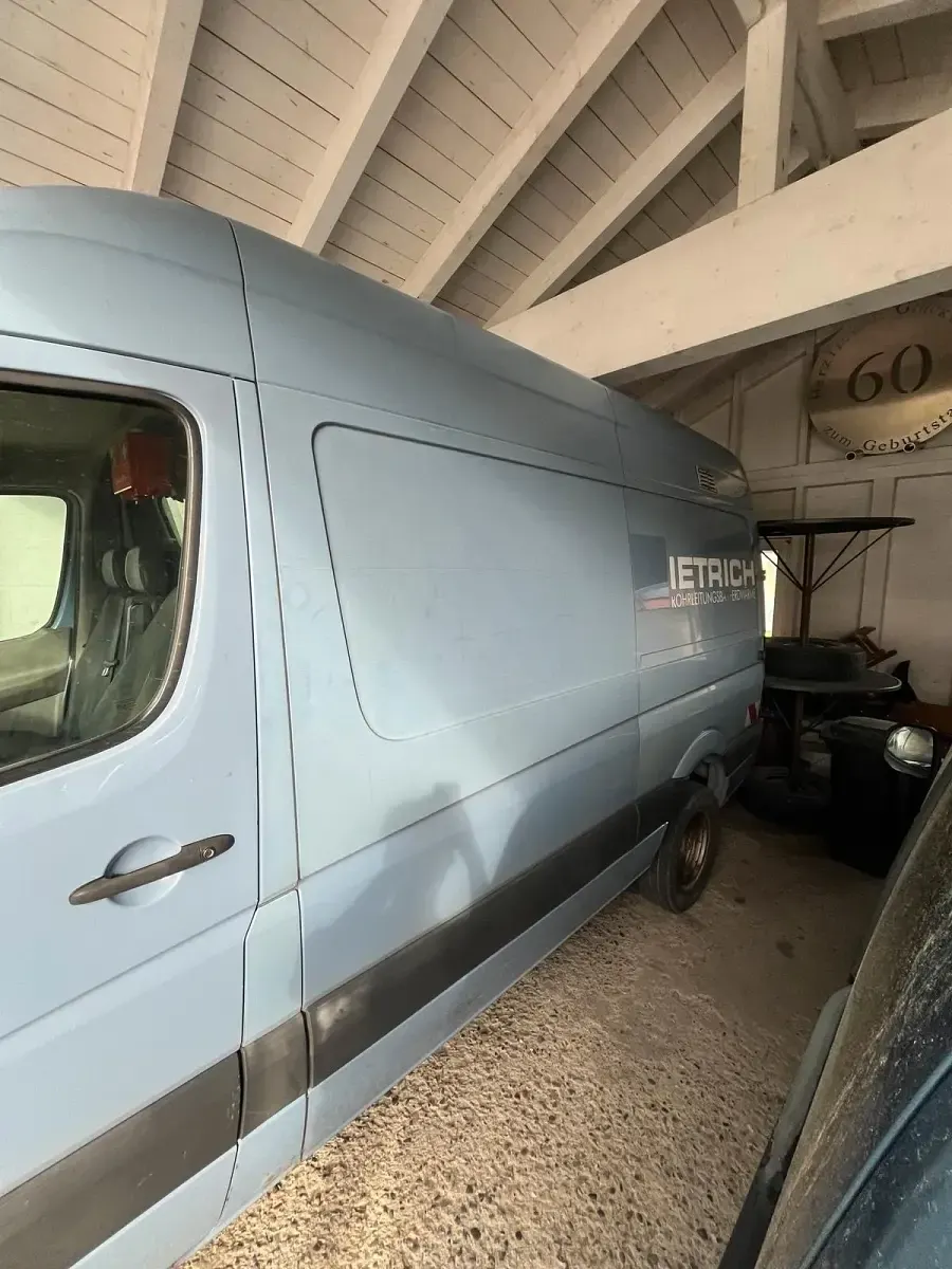 Używany Mercedes Sprinter 160 KM (117 kW) 2012 Niebieski Van