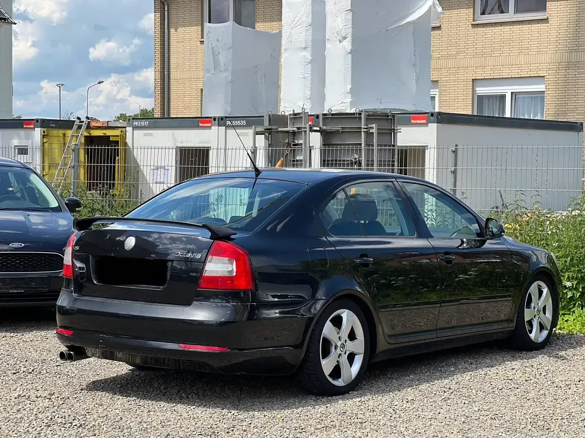 Gebraucht Skoda Octavia vRS 160 PS (117 kW) 2009 Schwarz Limousine