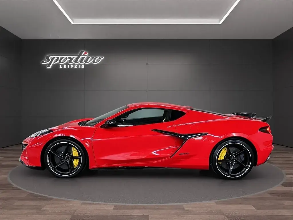 Neu Corvette C8 643 PS (472 kW) 2026 Torch red Cabrio