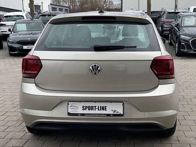 Gebraucht VW Polo Highline 95 PS (69 kW) 2019 Silber Limousine