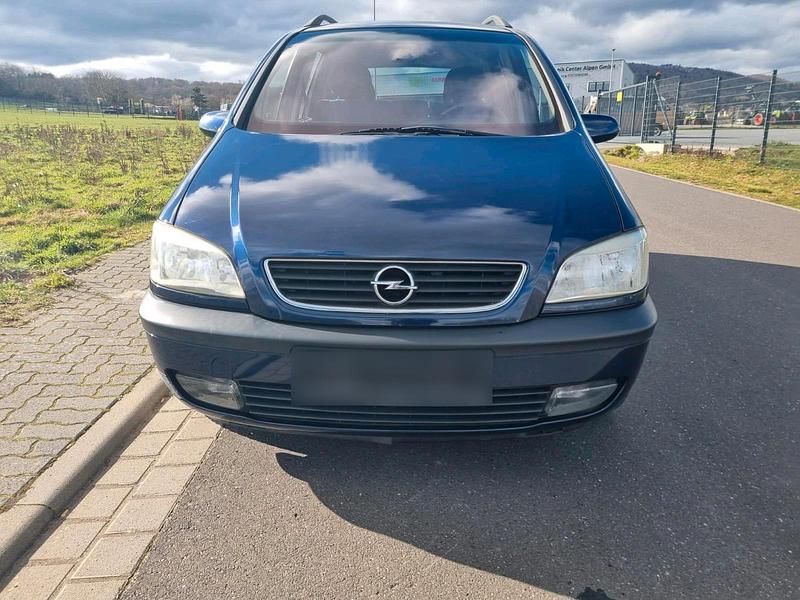 Gebraucht Opel Zafira 125 PS (91 kW) 2000 Blau Van / Kleinbus