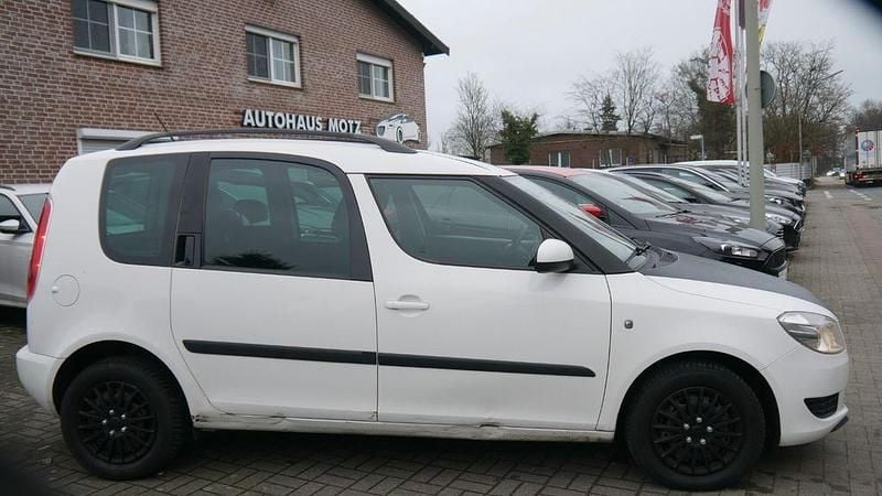 Gebraucht Skoda Roomster Plus Edition 86 PS (63 kW) 2012 Weiß Van / Kleinbus