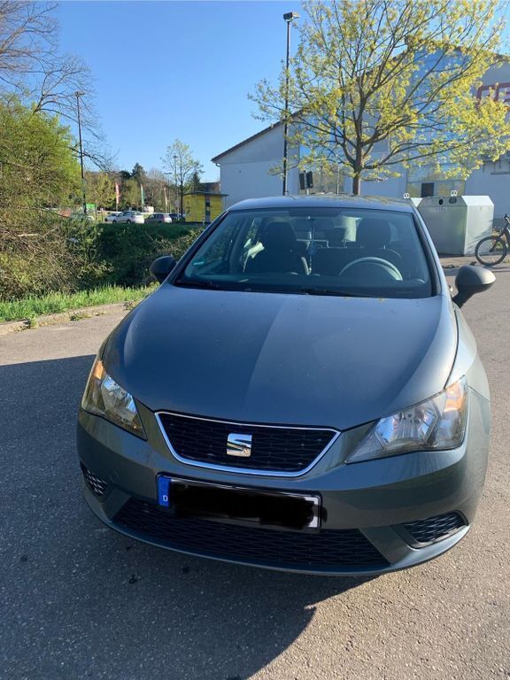 Grau Gebraucht 2016 Seat Ibiza Style Limousine | 7.699 € (Fairer Preis) - Bild 1/4