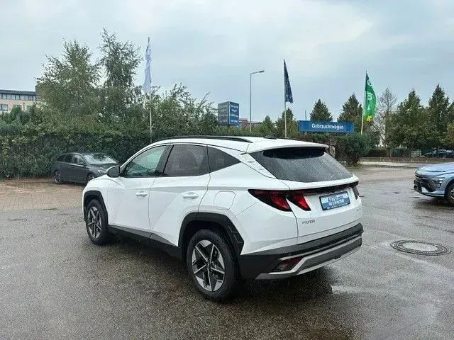 Neu Hyundai Tucson Trend 150 PS (110 kW) 2026 Weiß SUV