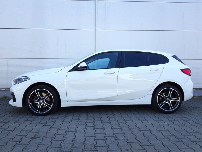 Weiß Gebraucht 2021 BMW 116 Advantage Kleinwagen | 17.900 € (Fairer Preis) - Bild 1/4