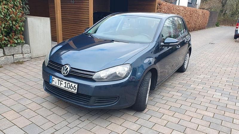 Blau Gebraucht 2010 VW Golf VI Comfortline Limousine | 2.900 € (Fairer Preis) - Bild 1/4