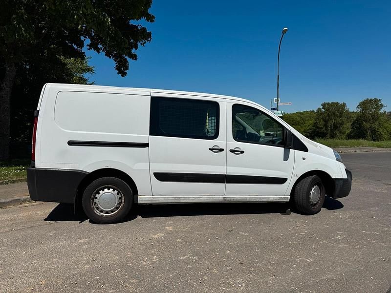 Gebraucht Peugeot Expert 120 PS (88 kW) 2011 Weiß Van