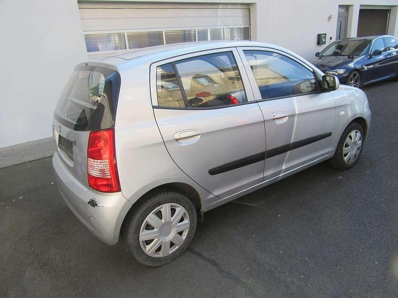Gebraucht Kia Picanto LX 61 PS (44 kW) 2007 Silber Kleinwagen
