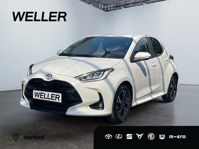 Schneeweiß Neu 2025 Toyota Yaris Hybrid Kleinwagen | 22.490 € (Superpreis) - Bild 1/3