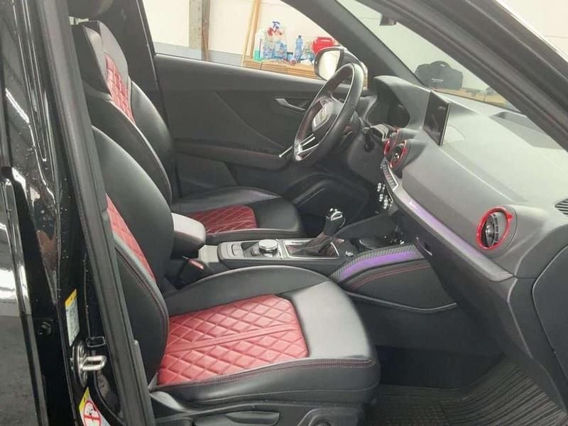 Gebraucht Audi SQ2 300 PS (220 kW) 2022 Schwarz SUV