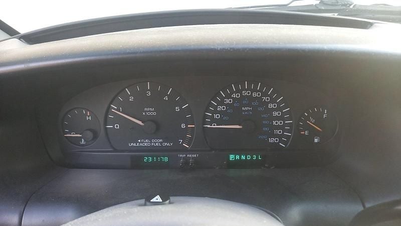 Gebraucht Dodge Grand Caravan 165 PS (121 kW) 1997 Weiß Van / Kleinbus