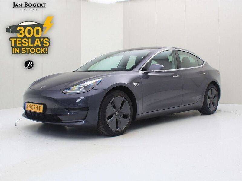 Grau Gebraucht 2020 Tesla Model 3 Standard Range Limousine | 20.900 € (Fairer Preis) - Bild 1/4