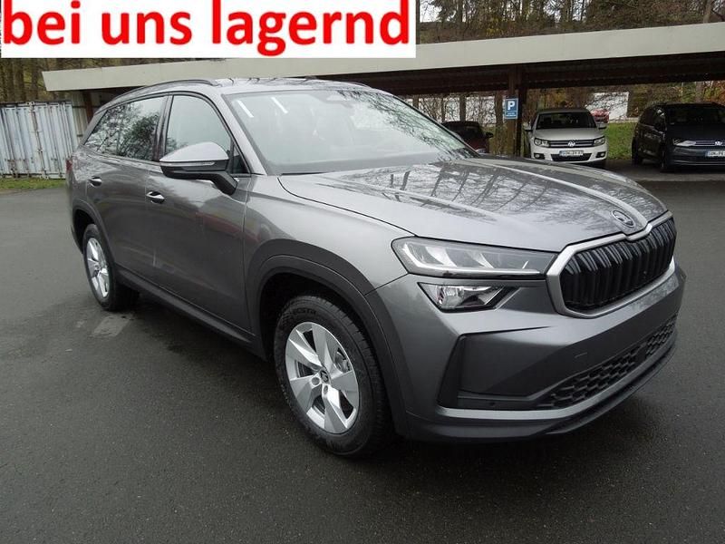 Grau Neu 2025 Skoda Kodiaq Selection SUV | 43.585 € (Guter Preis) - Bild 1/4