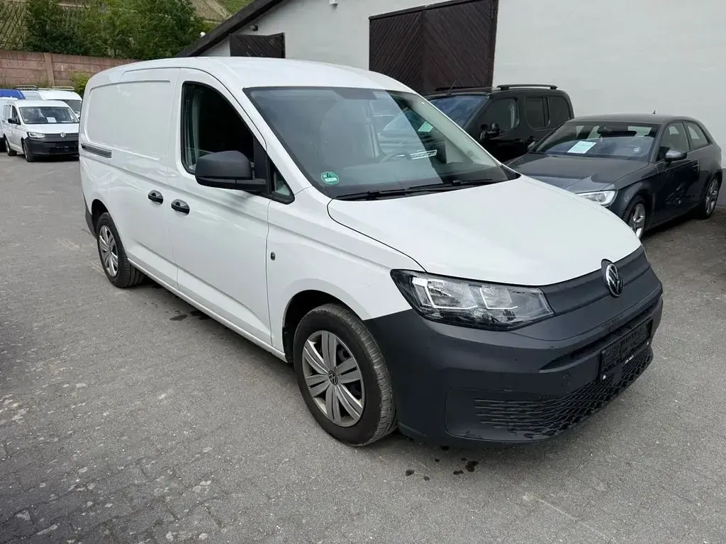 Gebraucht VW Caddy 102 PS (75 kW) 2023 Weiß Van / Kleinbus