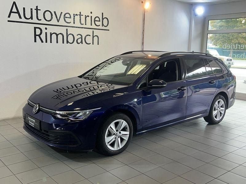 Blau Gebraucht 2022 VW Golf VIII Life Kombi | 16.990 € (Fairer Preis) - Bild 1/4