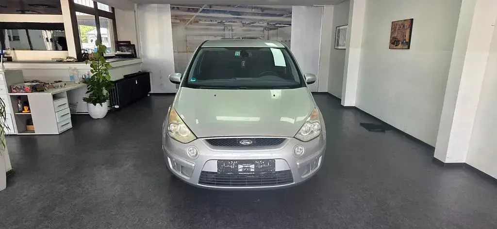 Gebraucht Ford S-MAX Titanium 131 PS (96 kW) 2007 Grau Van / Kleinbus