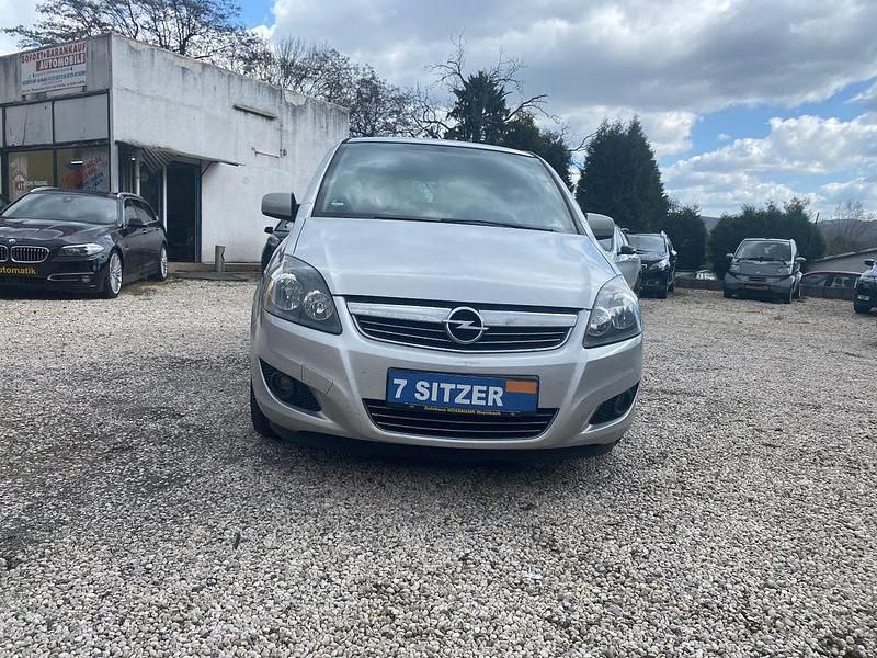 Gebraucht Opel Zafira 110 PS (80 kW) 2011 Grau Van / Kleinbus