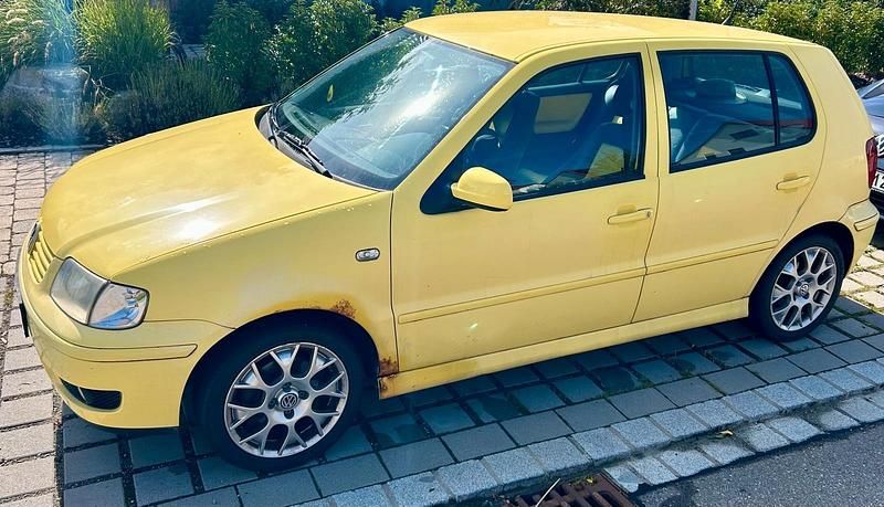 Gelb Gebraucht 2000 VW Polo Kleinwagen | 1.750 € - Bild 1/2