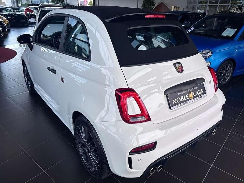 Gebraucht Abarth 695C 179 PS (131 kW) 2023 Weiss Cabrio