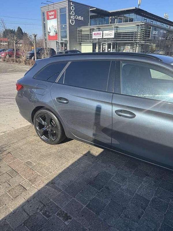 Second-hand Cupra Leon 150 CP (110 kW) 2023 Berlinǎ